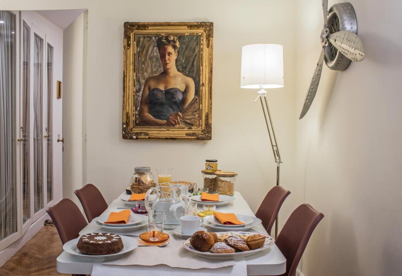 Alojamento de Acomodação e Pequeno-almoço Baru In Chiaia Nápoles